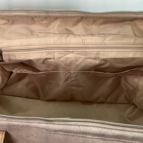 Beis The Weekender Beige Canvas Tote Bag Overnight Zipper Travel - Picture 10 of 12